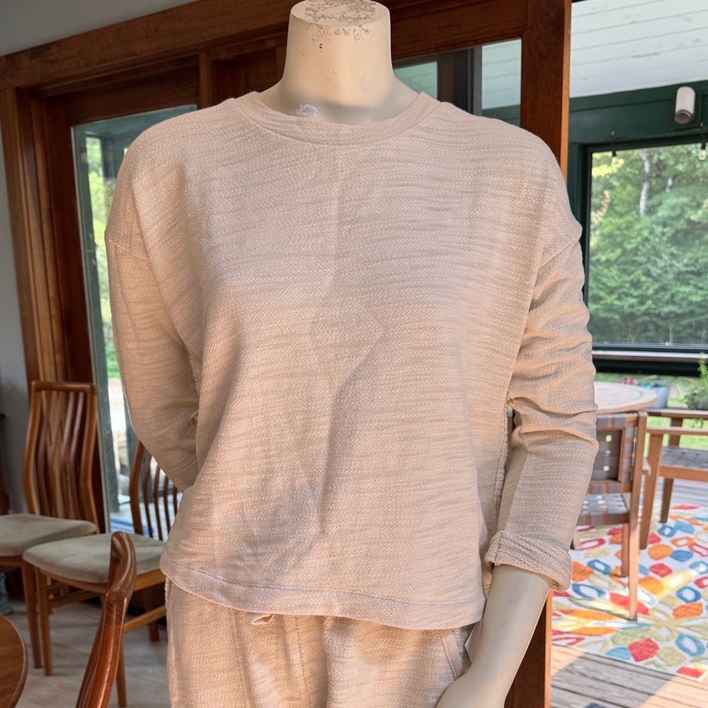 Splendid Casual Cream Knit Sweater